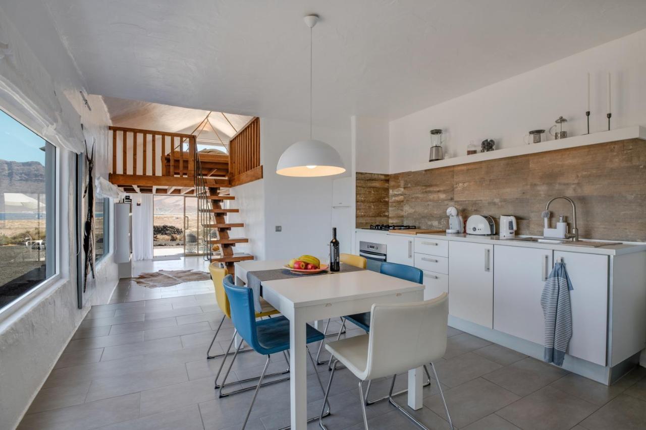 El Loft Villa Famara Luaran gambar