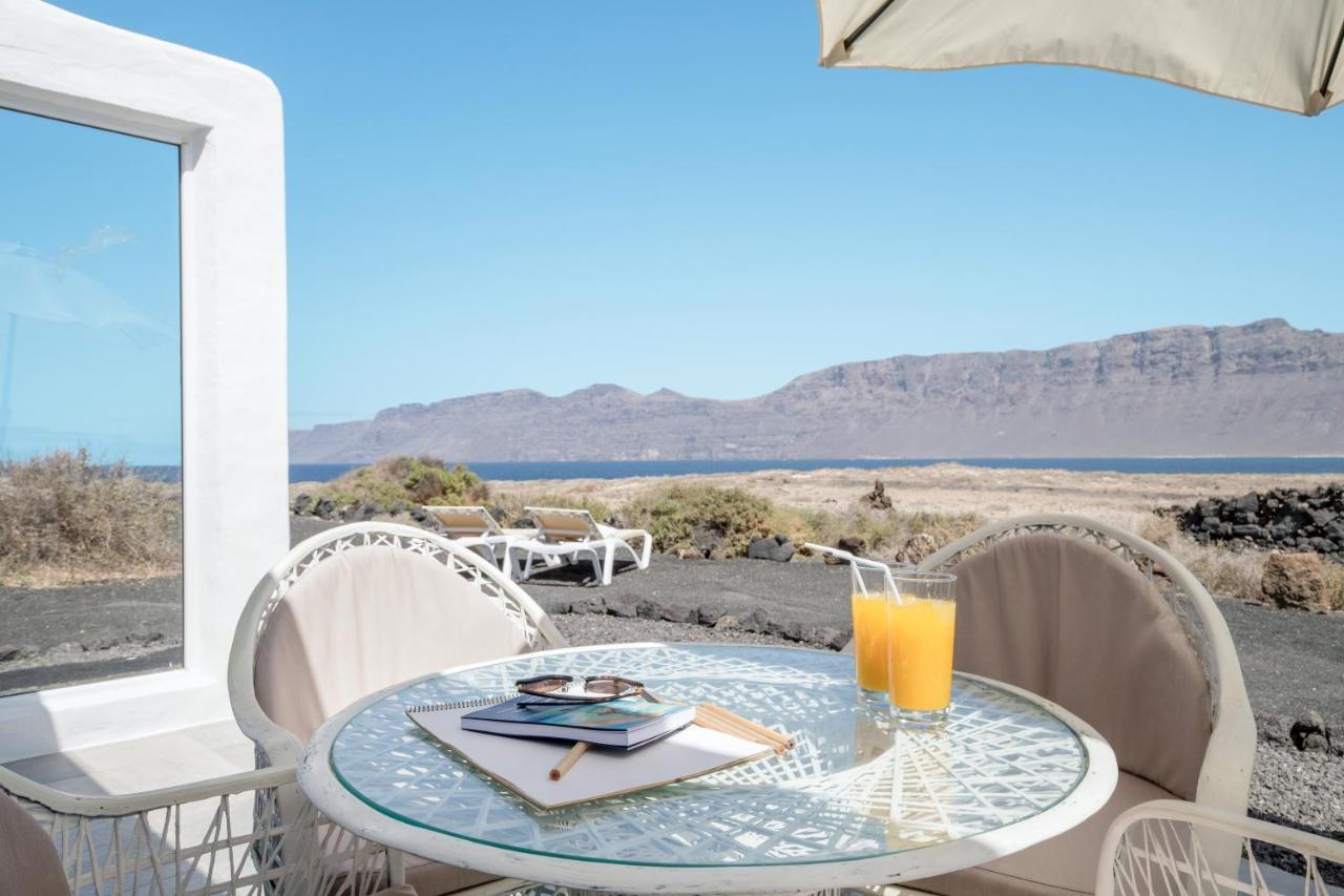 El Loft Villa Famara Luaran gambar
